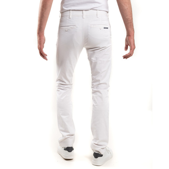 white tapered jeans mens