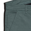 pantalon chino de couleur vert hiver. parfait pour hommes longs