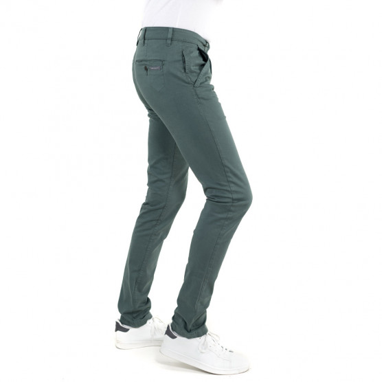 pantalon chino de couleur vert hiver. parfait pour hommes longs