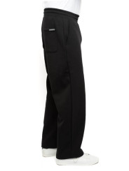 Ce pantalon casual ample noir est le compagnon idéal pour les hommes grands qui recherchent confort et style au quotidien