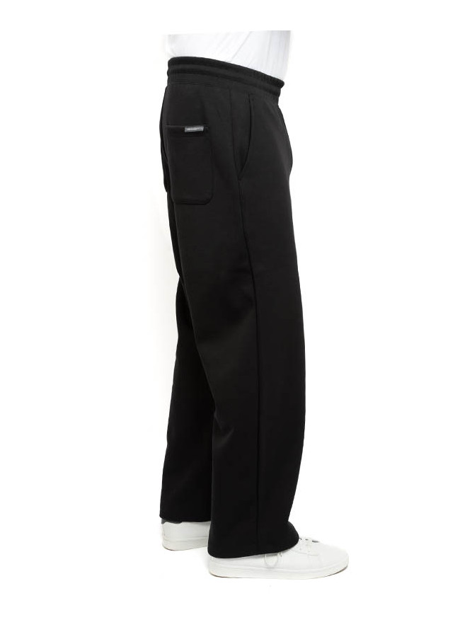 Ce pantalon casual ample noir est le compagnon idéal pour les hommes grands qui recherchent confort et style au quotidien